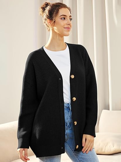 Oversized cardigan til kvinder med V-hals og knaplukning - Aleen