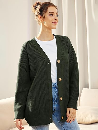 Oversized cardigan til kvinder med V-hals og knaplukning - Aleen
