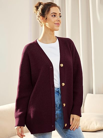 Oversized cardigan til kvinder med V-hals og knaplukning - Aleen