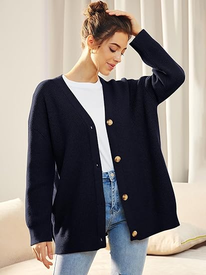Oversized cardigan til kvinder med V-hals og knaplukning - Aleen