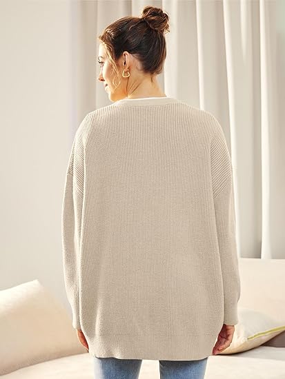 Oversized cardigan til kvinder med V-hals og knaplukning - Aleen