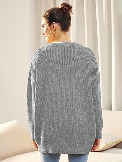 Oversized cardigan til kvinder med V-hals og knaplukning - Aleen