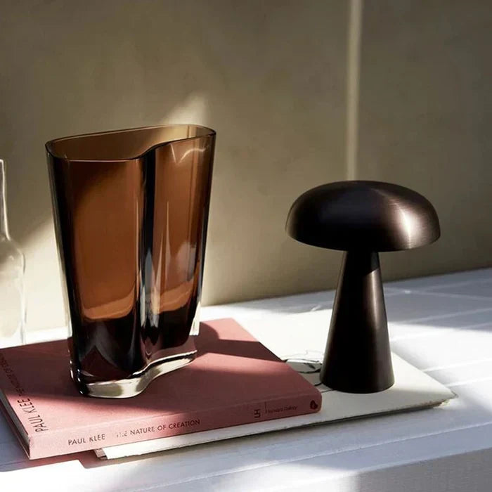 Moderne bærbar bordlampe