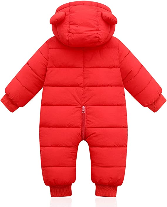 Warmer und gemütlicher Baby-Winterstrampler mit Ohren