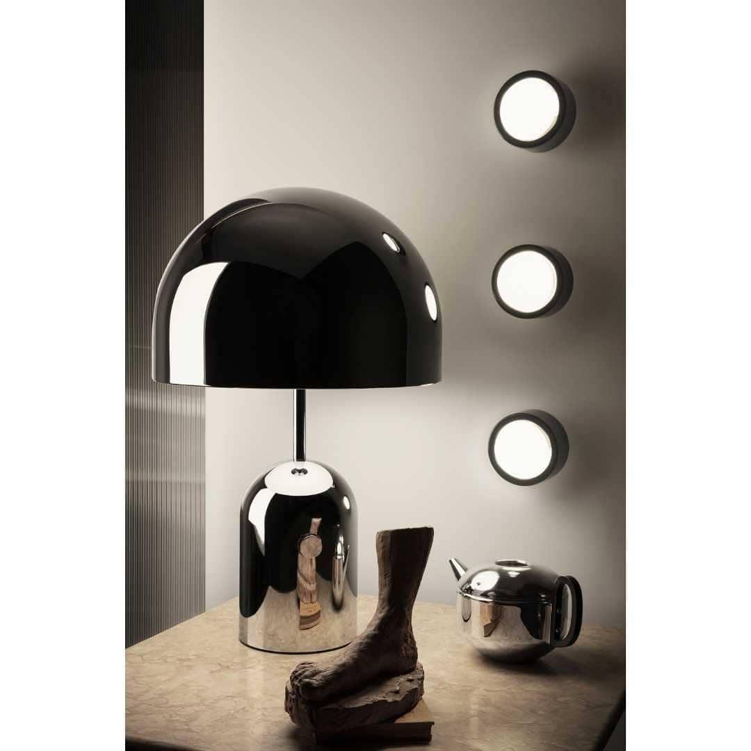 Lampe de table inspirée par une cloche