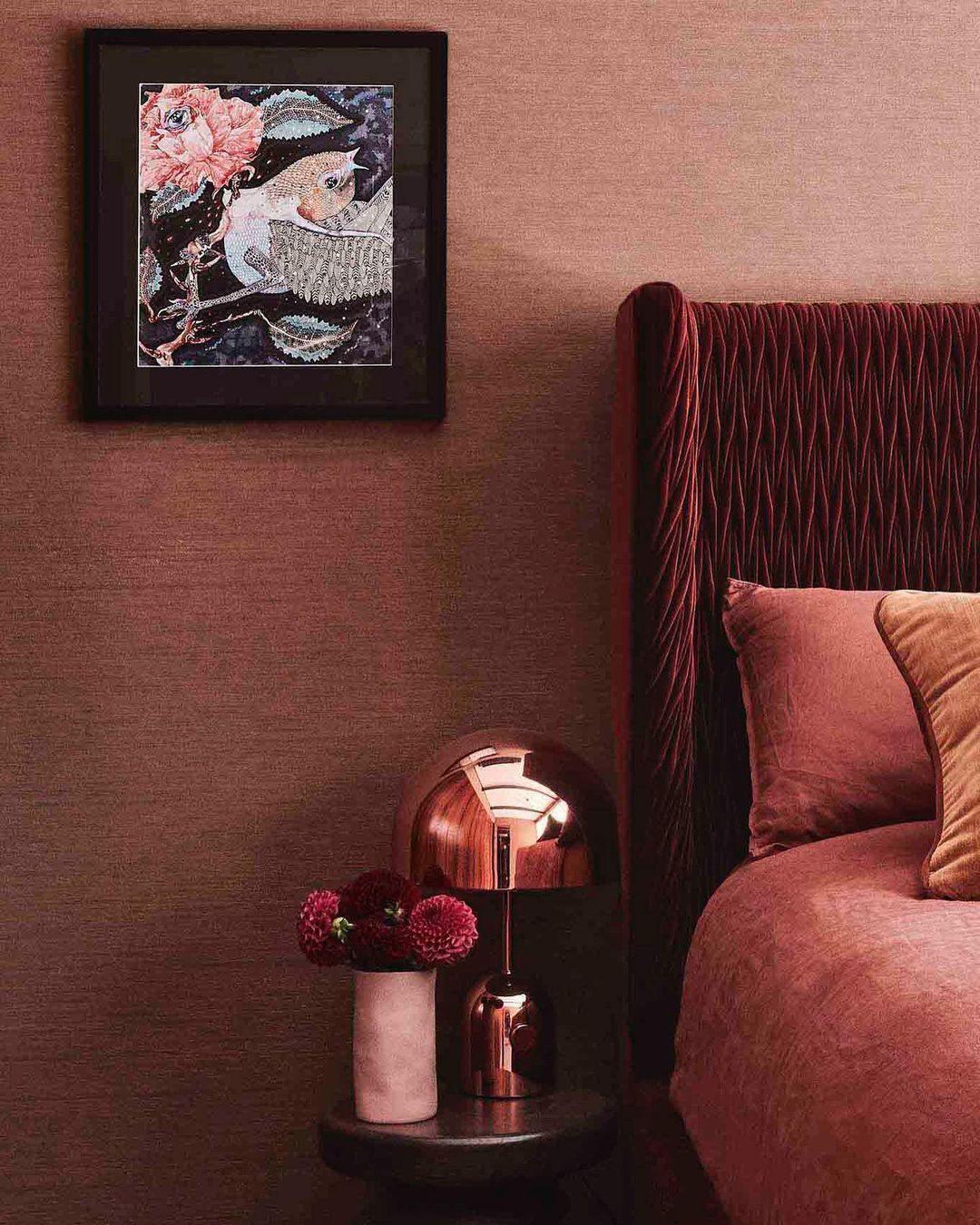 Lampe de table inspirée par une cloche