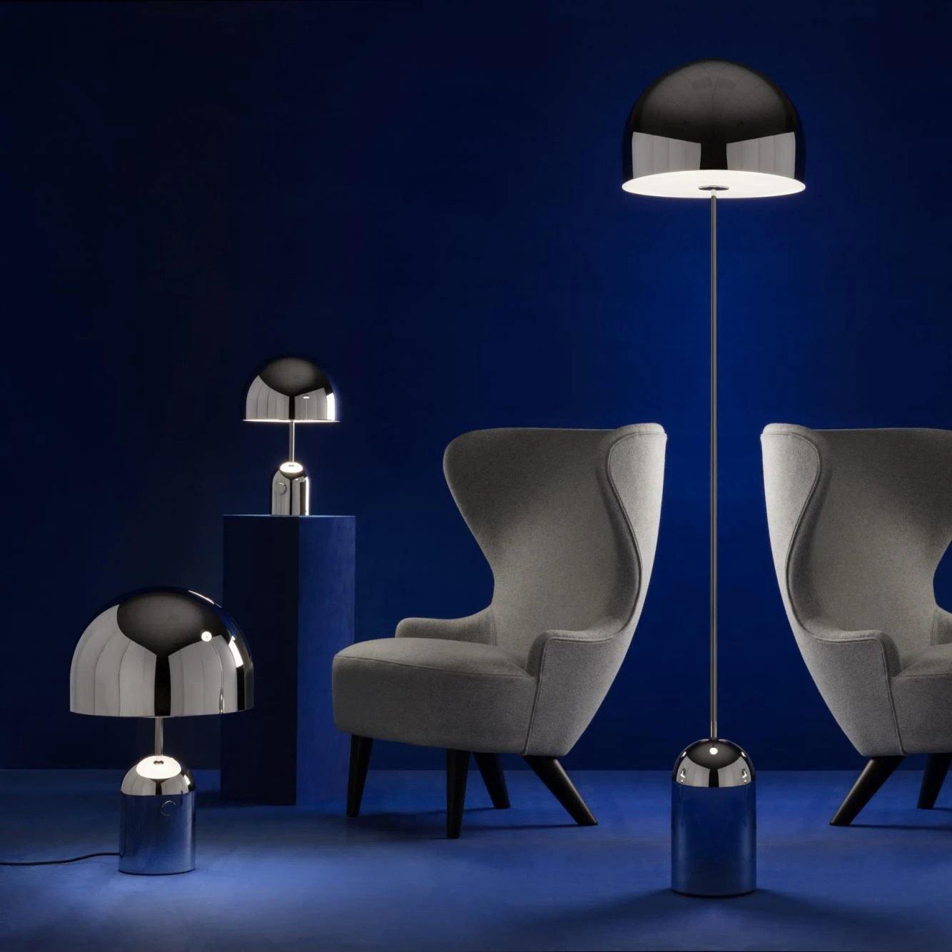 Lampe de table inspirée par une cloche