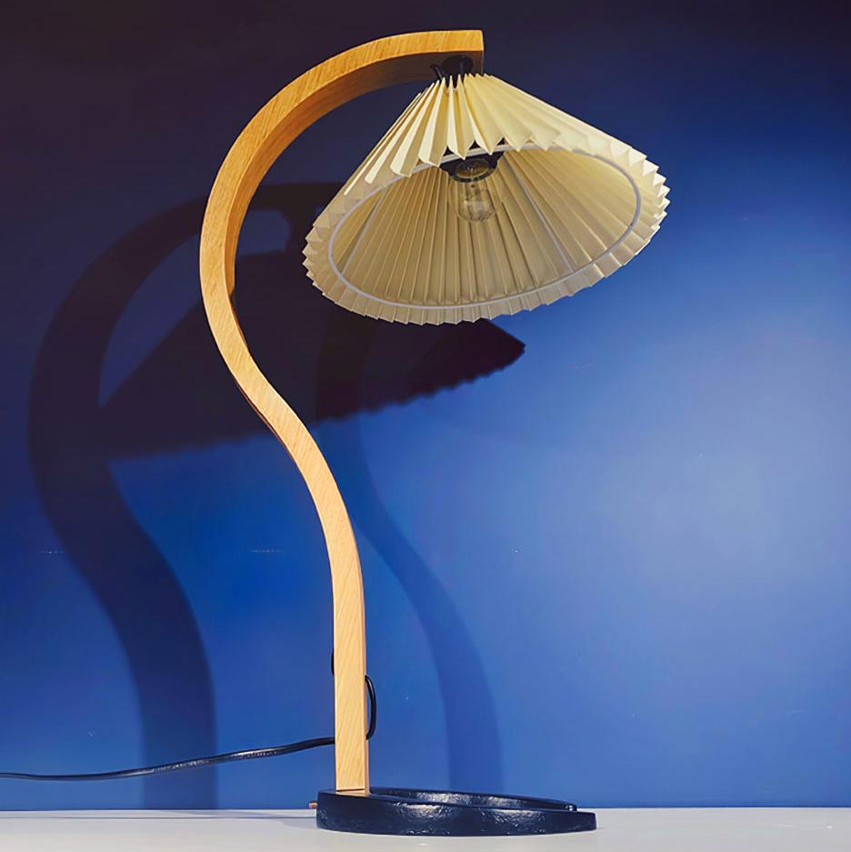 NatureArc - Wooden Table Lamp with Organic Shapes