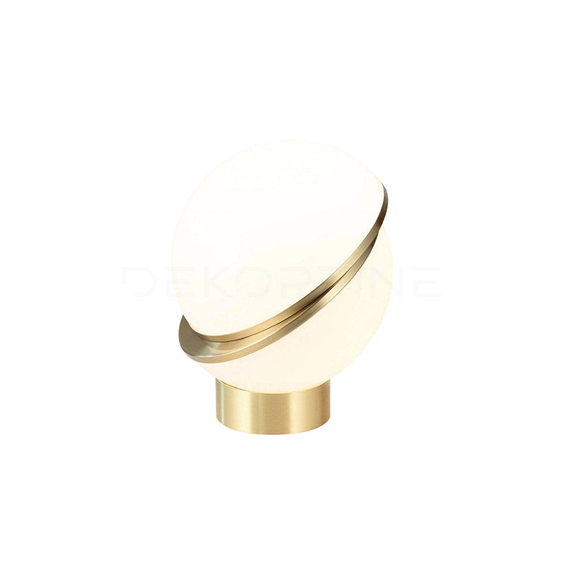 HalveMaanLuxe - Table Lamp with Unique Shape and Cosy Atmosphere