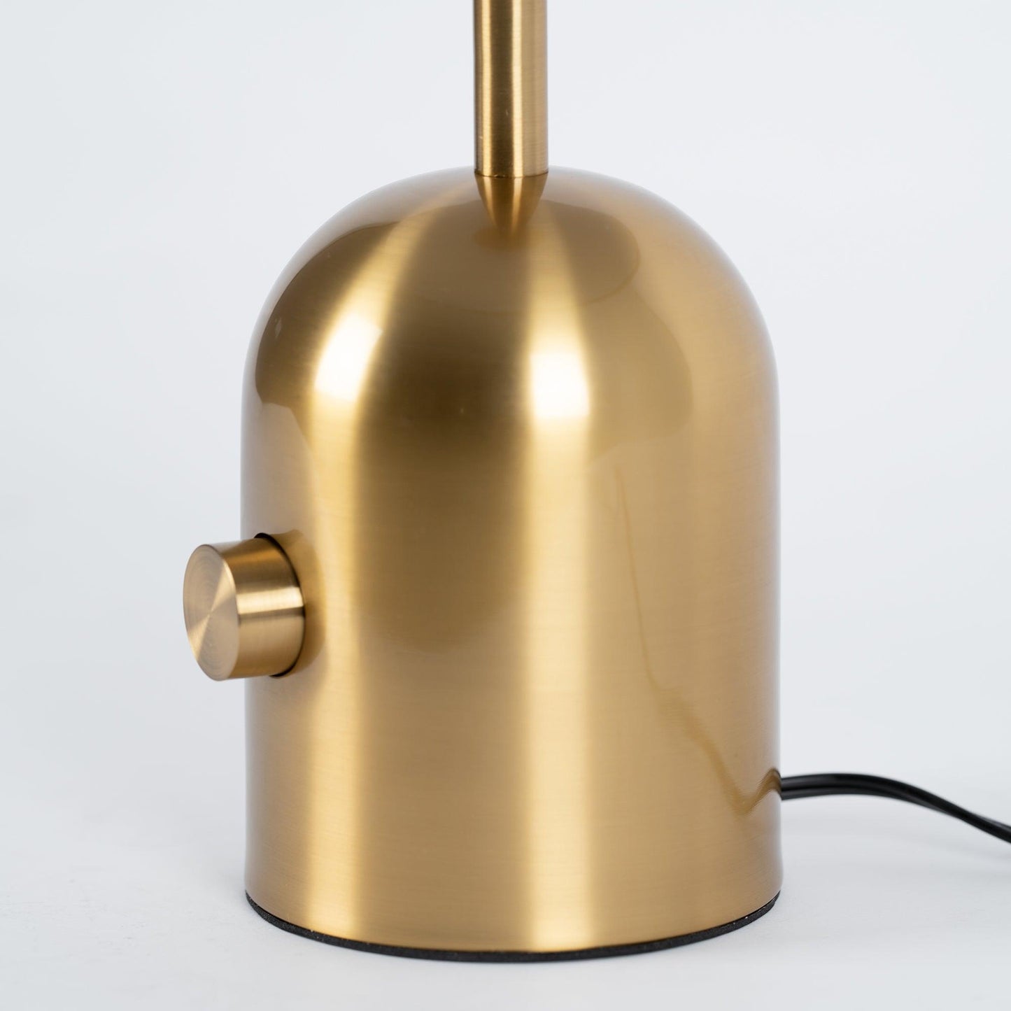 Lampe de table inspirée par une cloche
