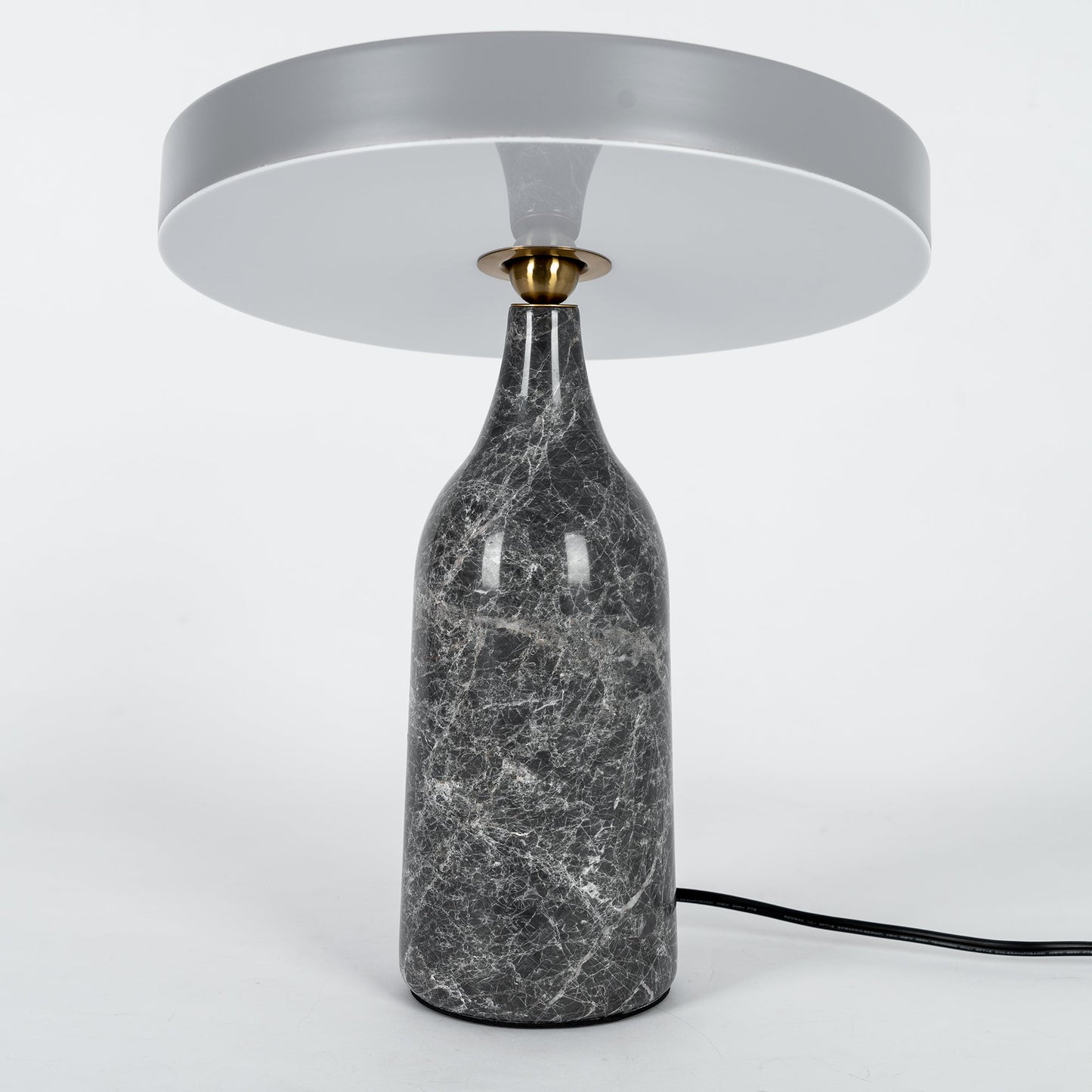 LuxeEddy - Table Lamp with Elegant Design and Subtle Light Distribution