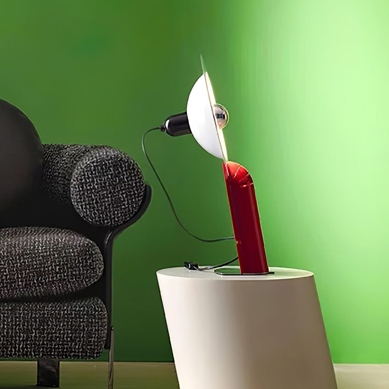 VersaLume – Lampe de table avec abat-jour réglable