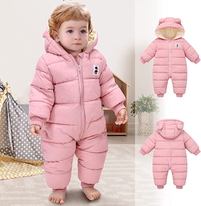 Warmer und gemütlicher Baby-Winterstrampler mit Ohren