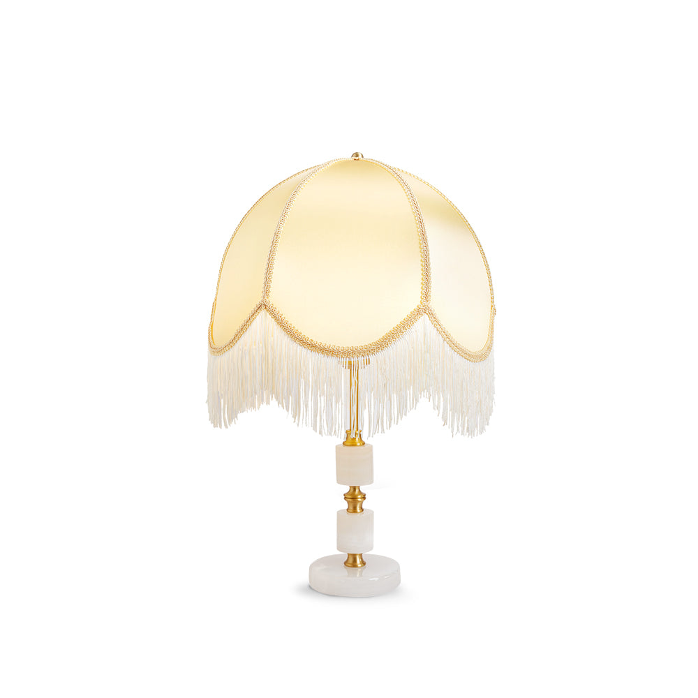 RusticGlow – Lampe de table avec détail à pompon et base en marbre