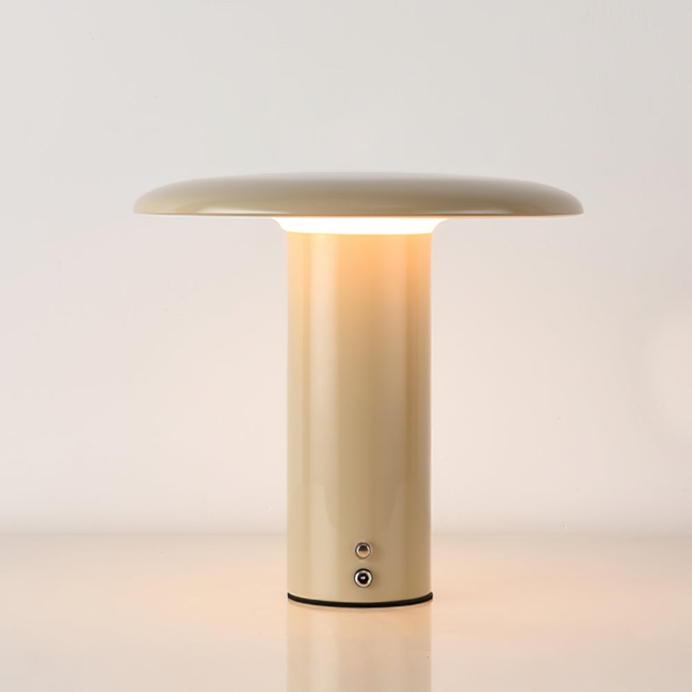 LumiLite – Minimalistisk bordlampe med USB-opladningsfunktion