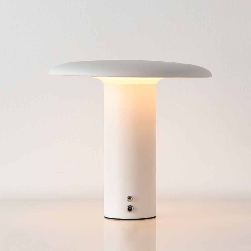 LumiLite – Minimalistisk bordlampe med USB-opladningsfunktion