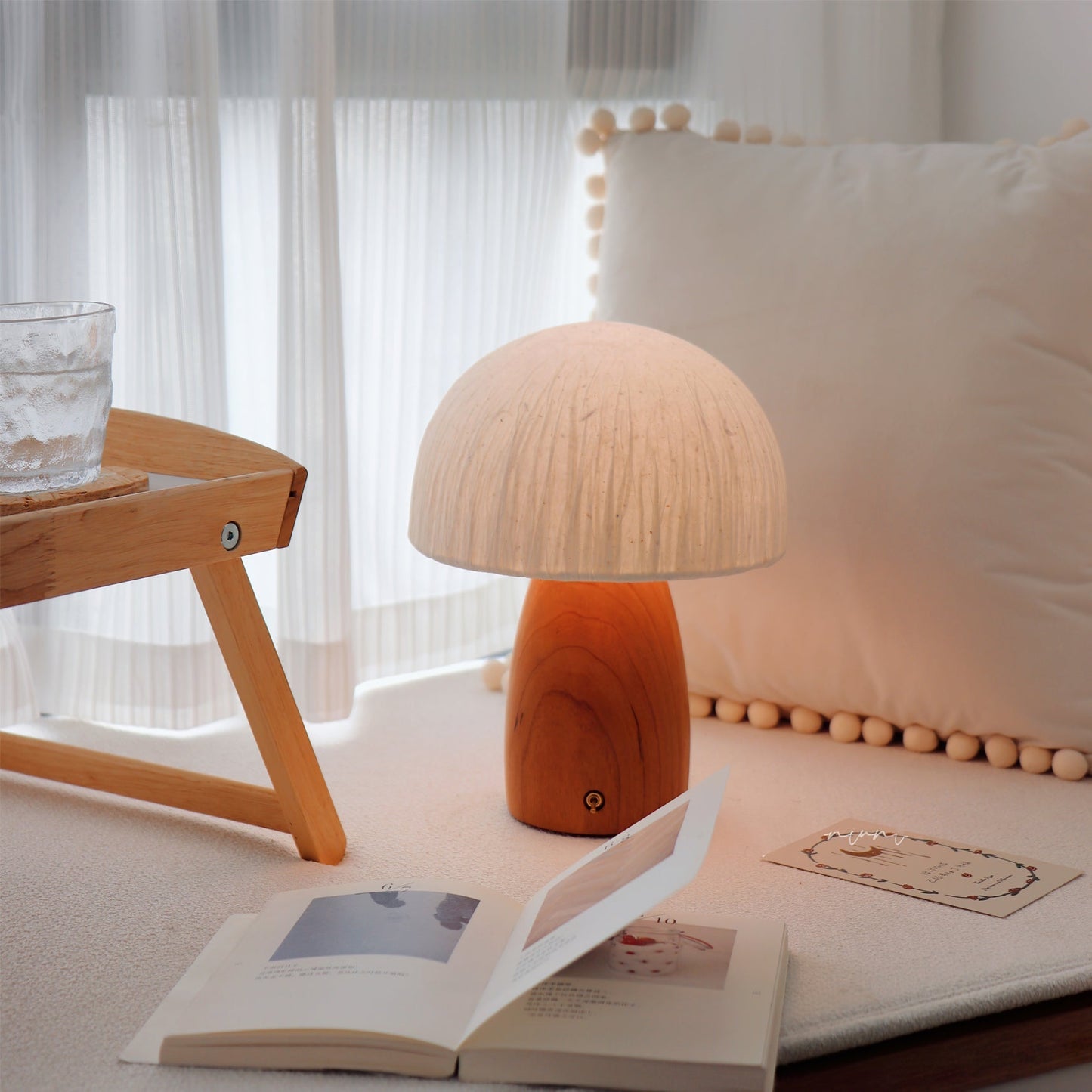 Light Mushroom - Table Lamp in Playful Mushroom Shape with Warm Light