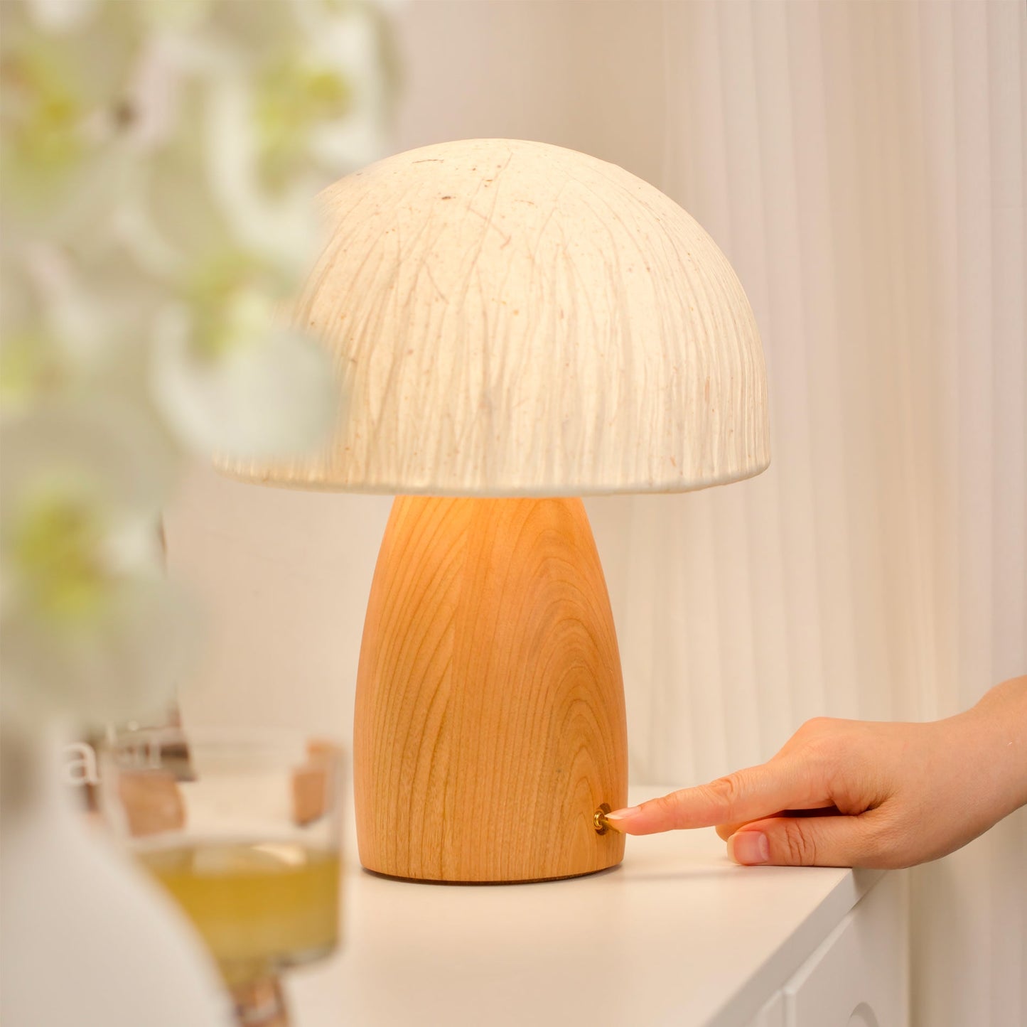 Light Mushroom - Table Lamp in Playful Mushroom Shape with Warm Light