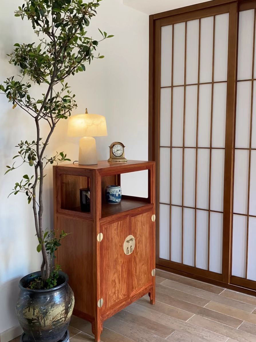LuxeAogashima - Table Lamp with Elegant Design and Cosy Light Diffusion