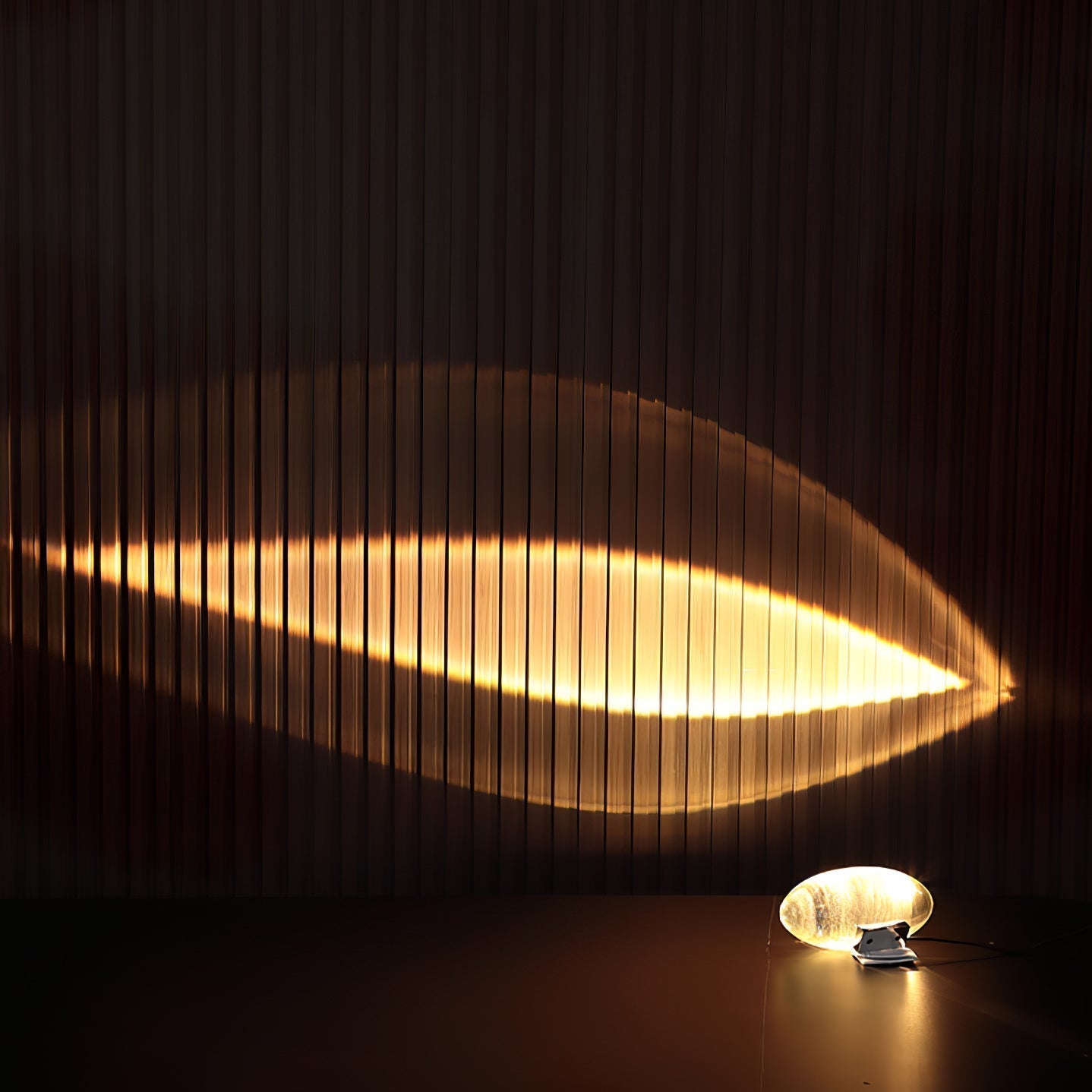 Aura Bordlampe - Elegant Lys