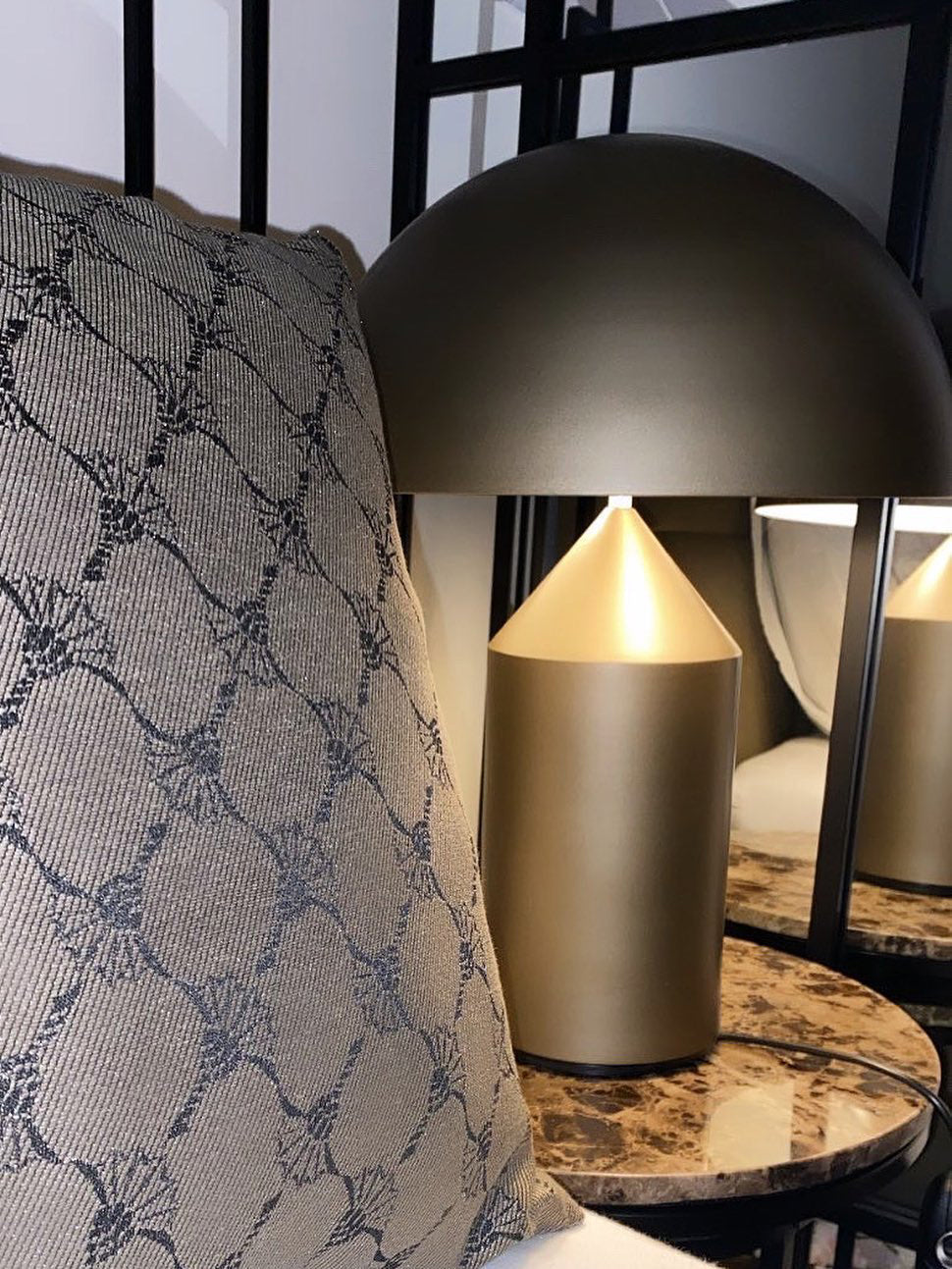 ShiningPoint - Lampe de table minimaliste