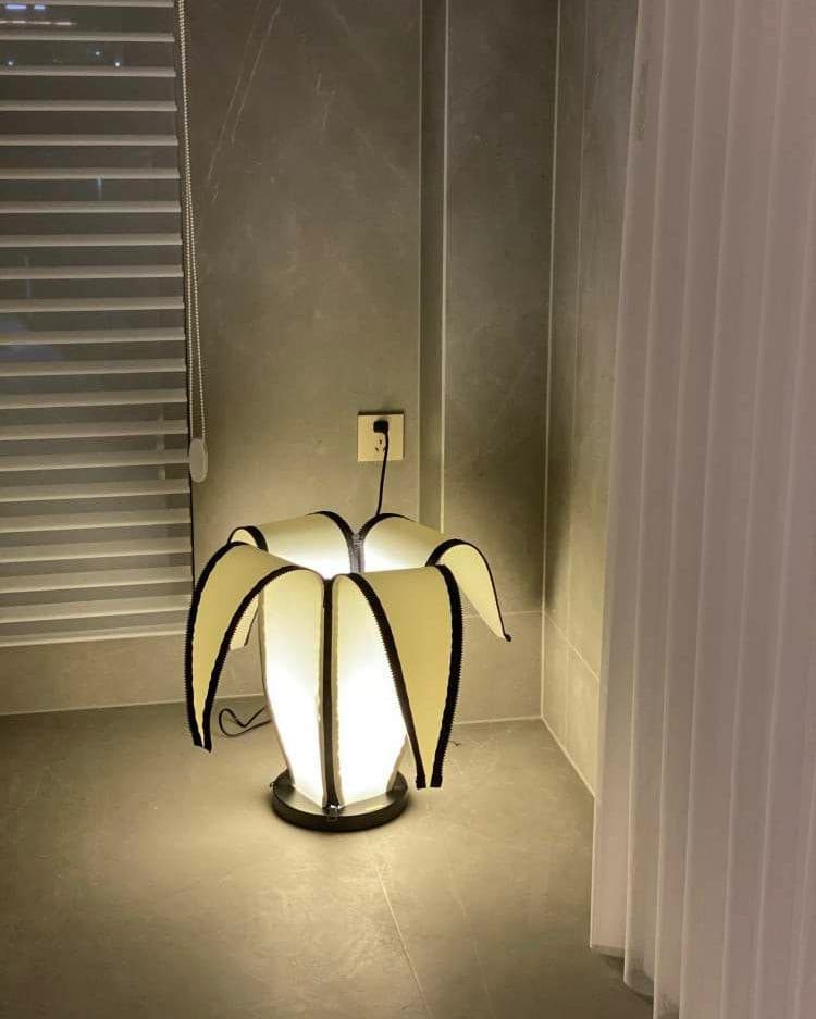 LuxeBanana - Table Lamp with Cheerful Banana Shape and Subtle Lighting