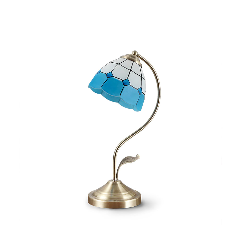 EleganceBloom – Guld bordlampe med hvid og blå glasblomst