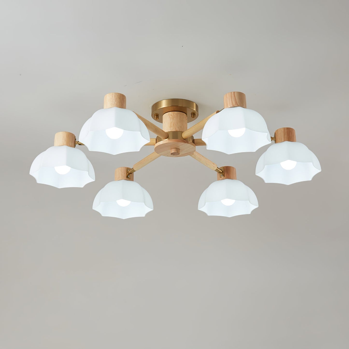 FloralLuxe - Deckenlampe mit Blumendesign und stimmungsvoller Beleuchtung