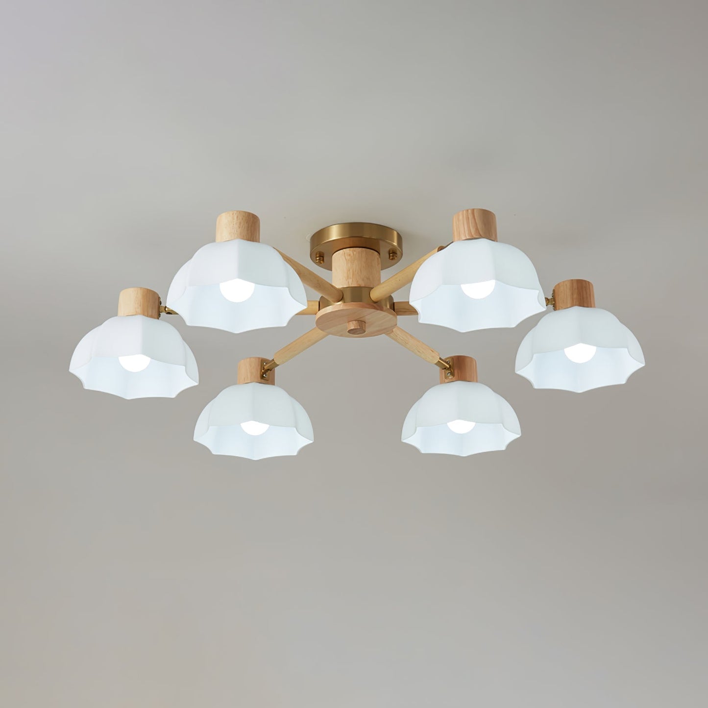 FloralLuxe - Deckenlampe mit Blumendesign und stimmungsvoller Beleuchtung