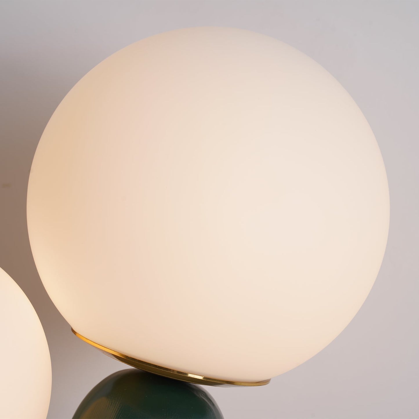 EcoLuxe - Moderne glas- og harpiksbordlampe
