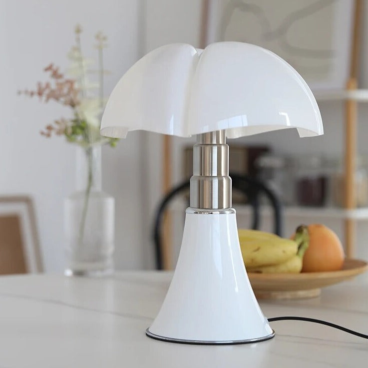 KronbladLys | Smuk blomsterbordlampe