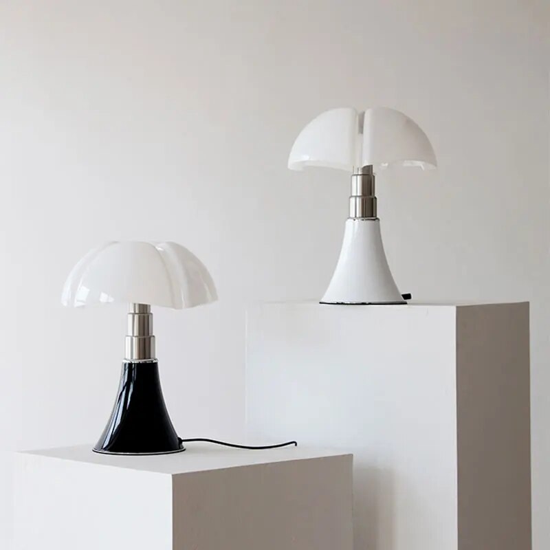 KronbladLys | Smuk blomsterbordlampe