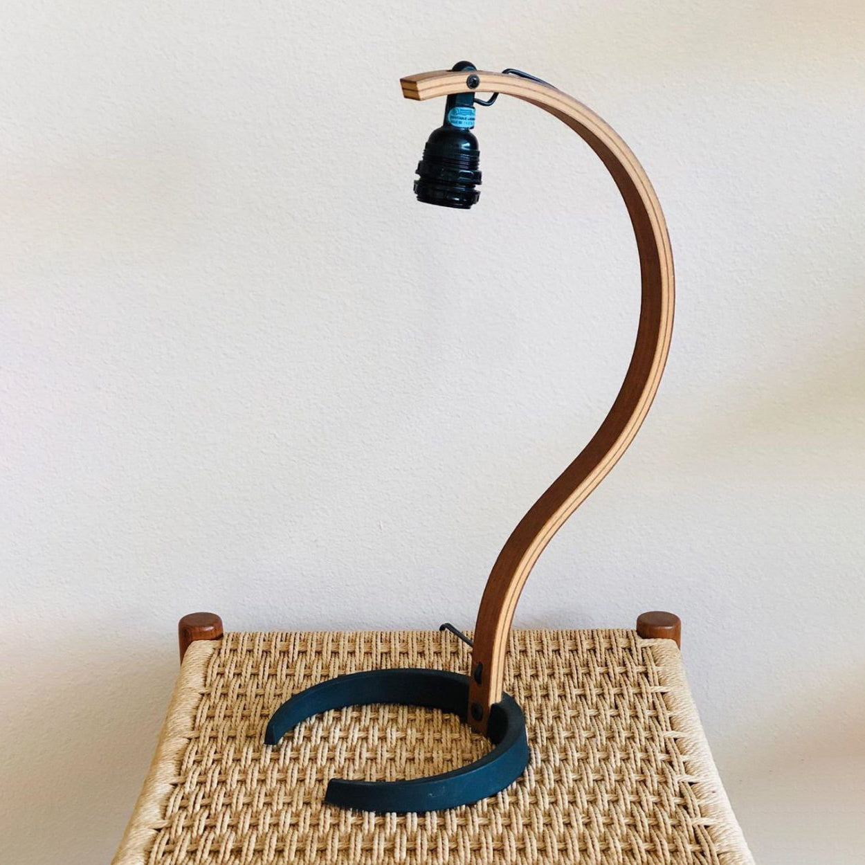 NatureArc - Wooden Table Lamp with Organic Shapes