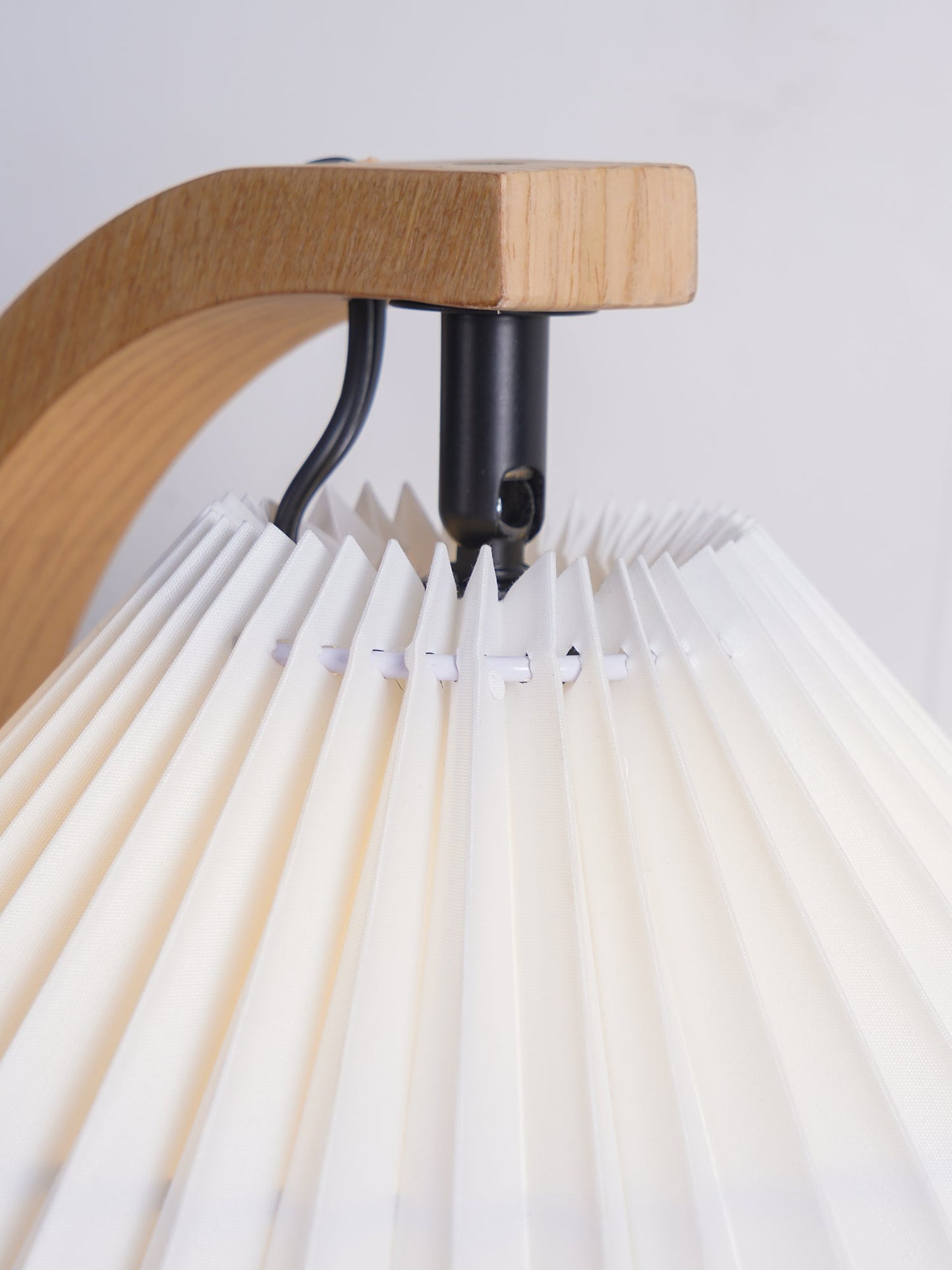NatureArc - Wooden Table Lamp with Organic Shapes