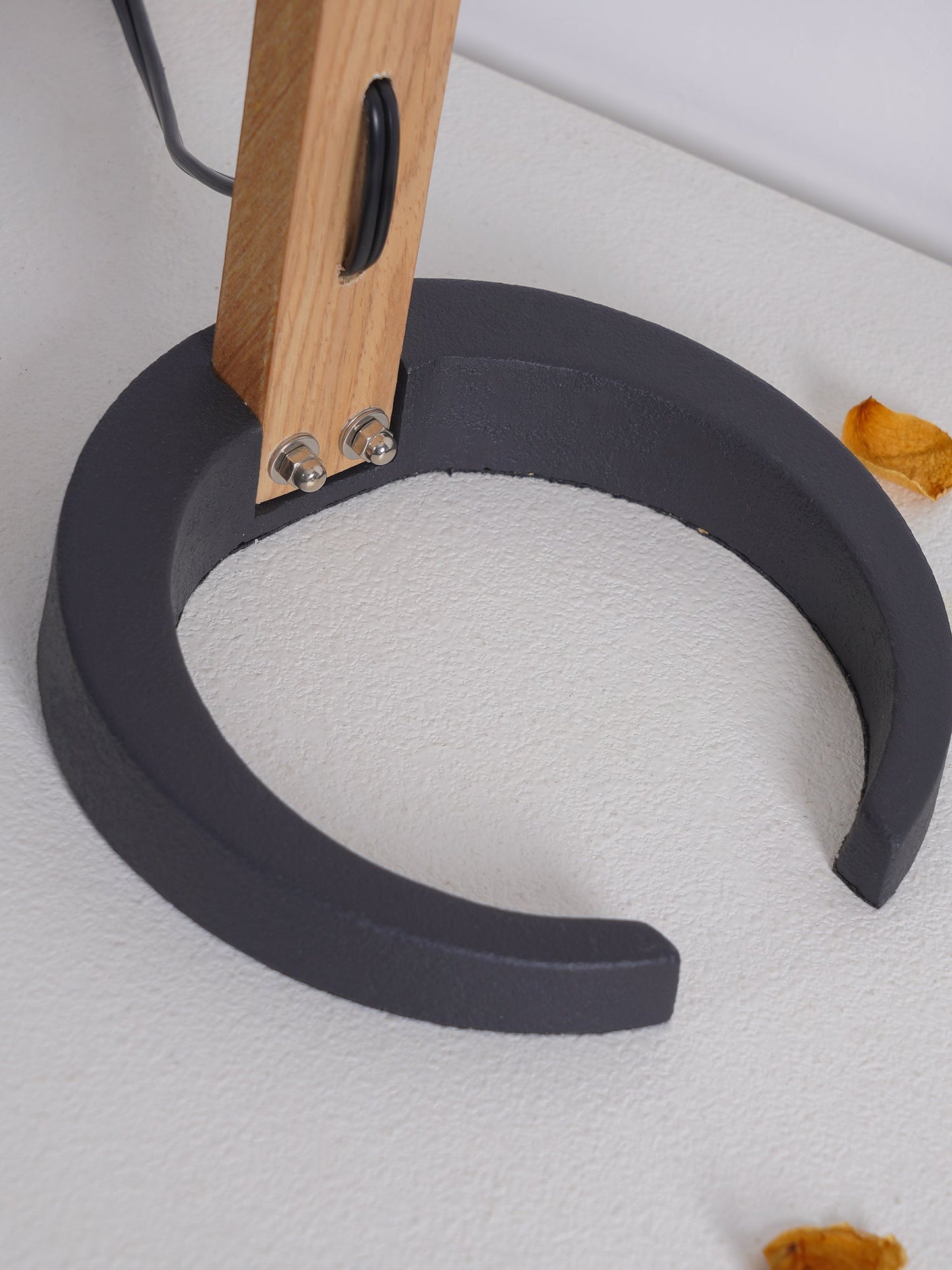 NatureArc - Wooden Table Lamp with Organic Shapes