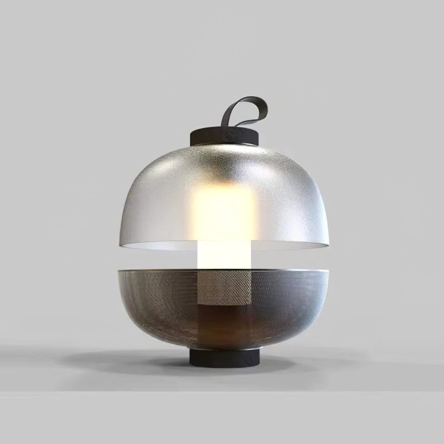 CenturyLuxe - Bordlampe med luksuriøst design og intim belysning