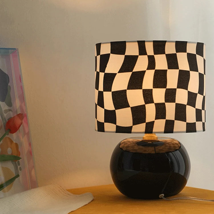 GridAura - Einzigartige geometrische Tischlampe