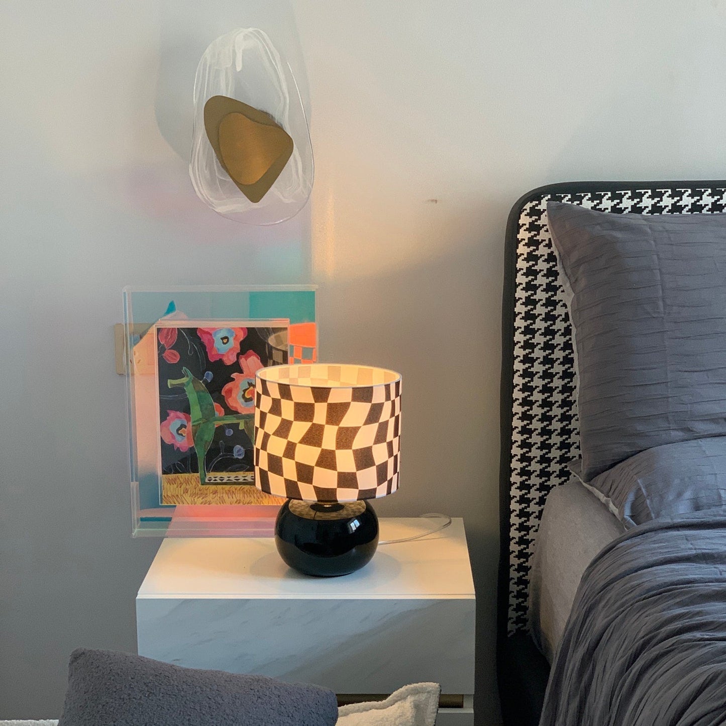 GridAura - Einzigartige geometrische Tischlampe