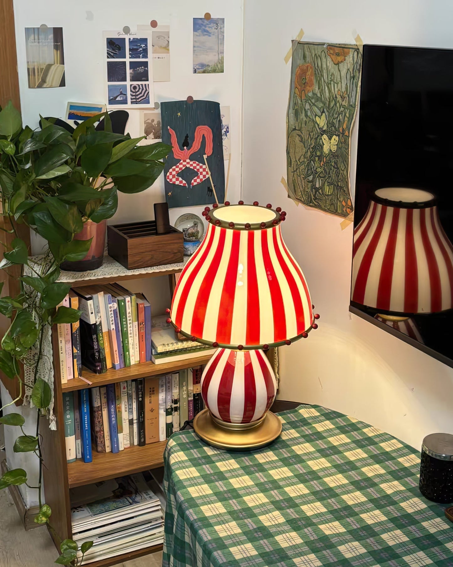 TroupGlow - Lampe de table inspirée du cirque avec une illumination vive