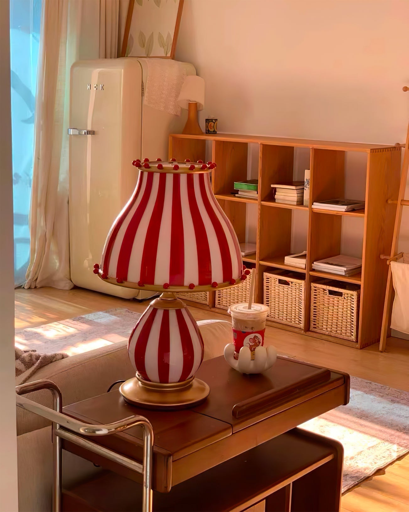 TroupGlow - Lampe de table inspirée du cirque avec une illumination vive