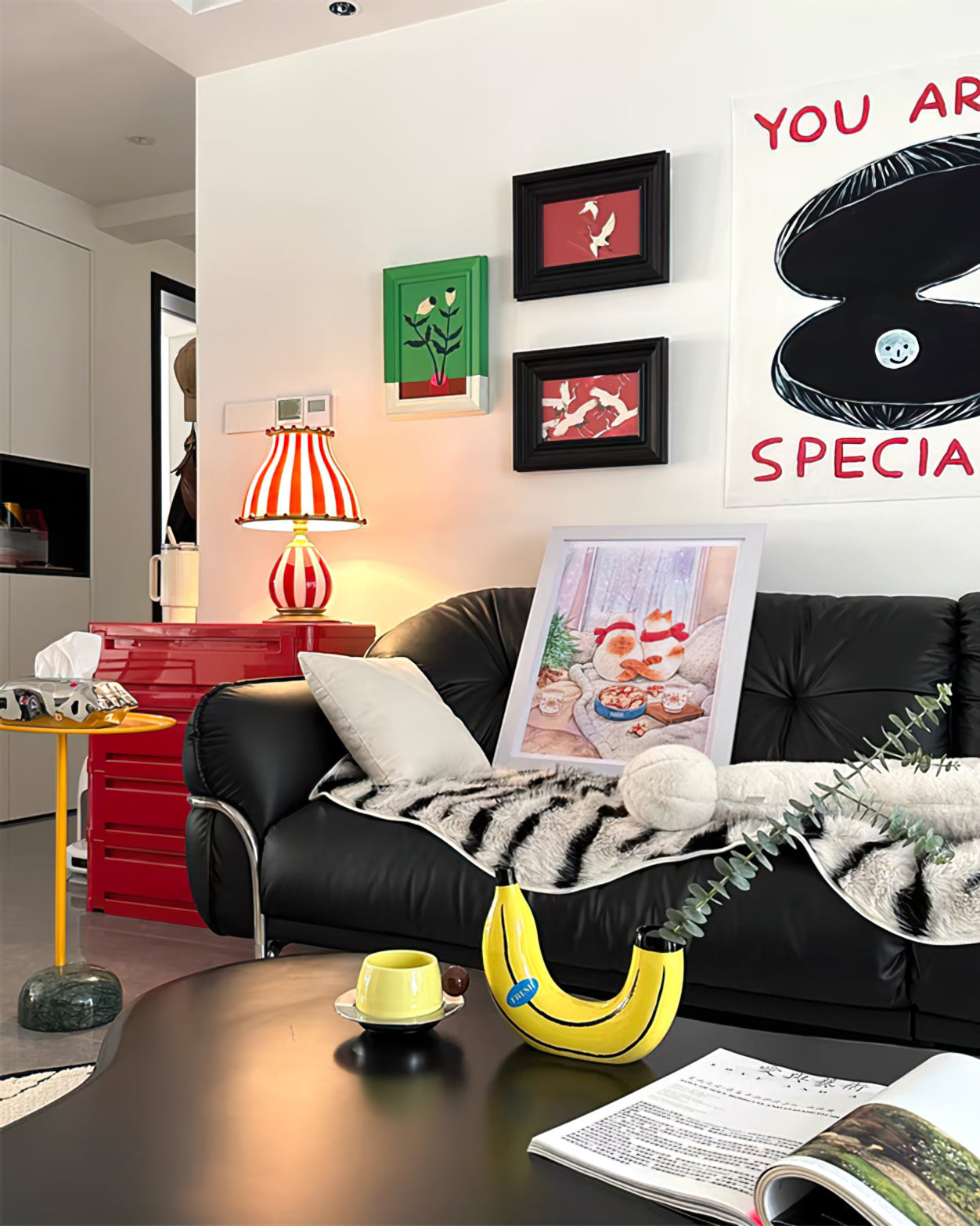 TroupGlow - Lampe de table inspirée du cirque avec une illumination vive