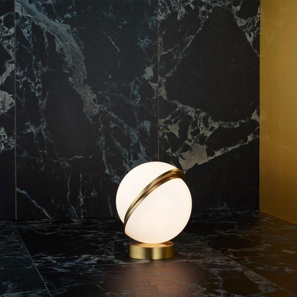 HalveMaanLuxe - Table Lamp with Unique Shape and Cosy Atmosphere