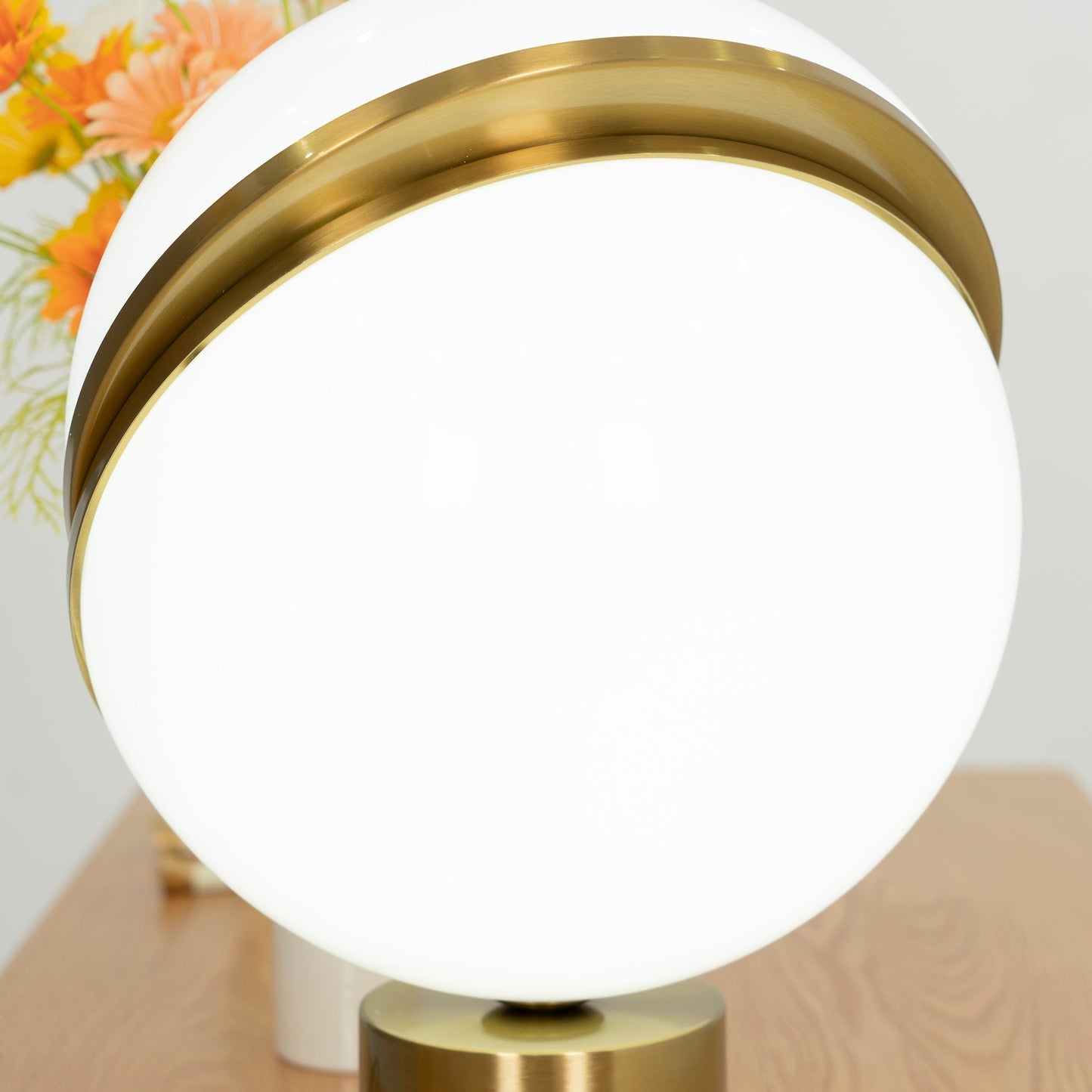 HalveMaanLuxe - Table Lamp with Unique Shape and Cosy Atmosphere