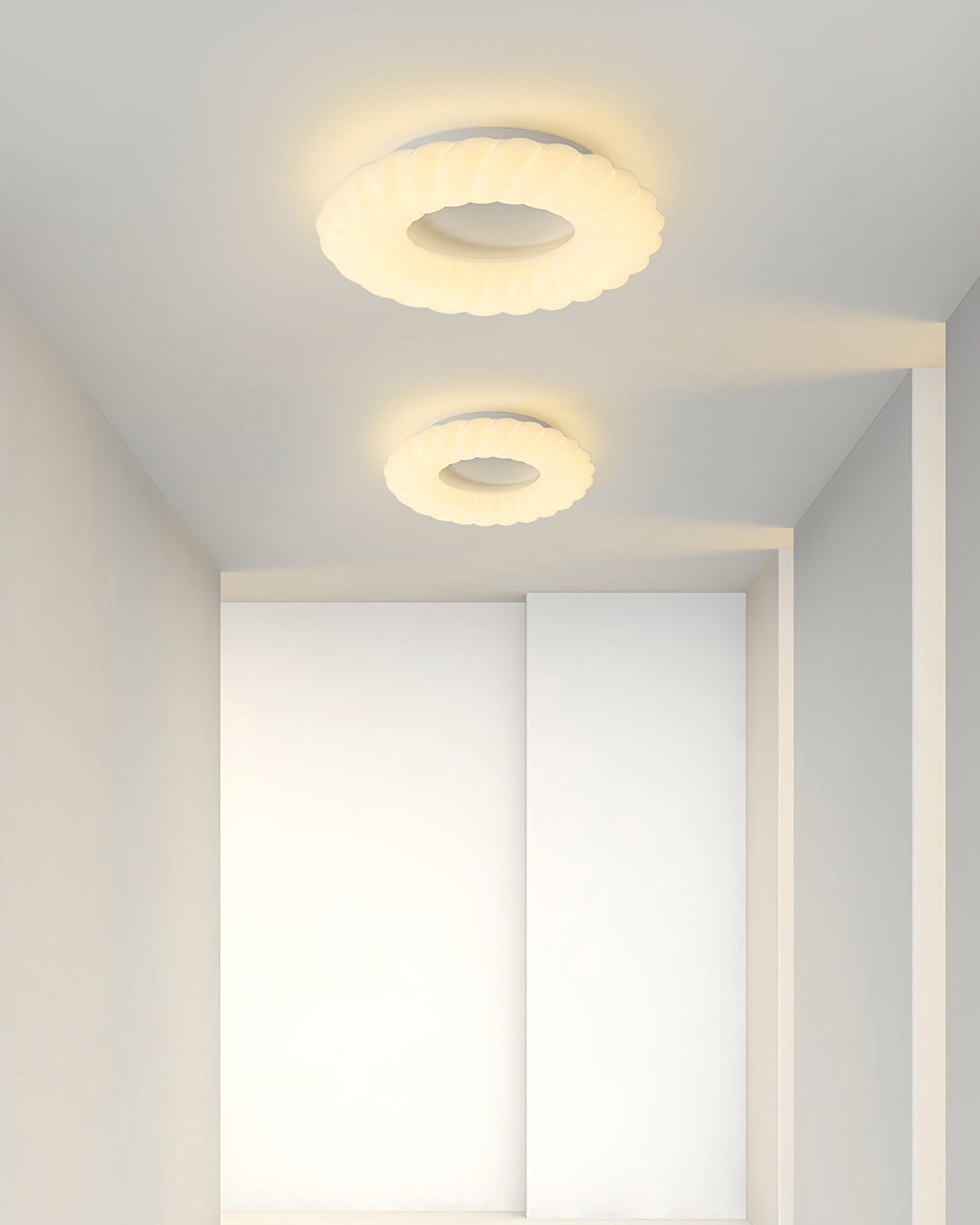 CumulusGlow - Deckenlampe mit luftiger Form und atmosphärischem Leuchten
