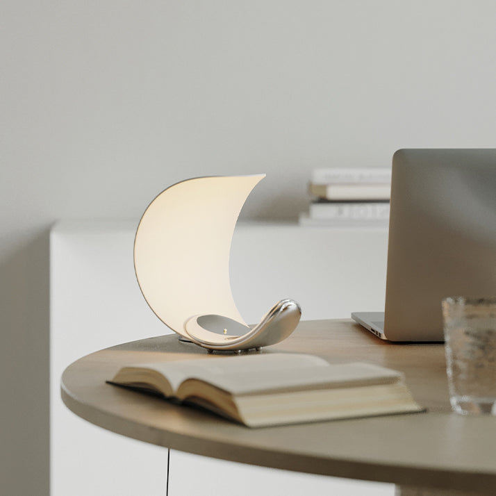 KrulLicht - Tafellamp met Elegante Bochten en Zacht Licht