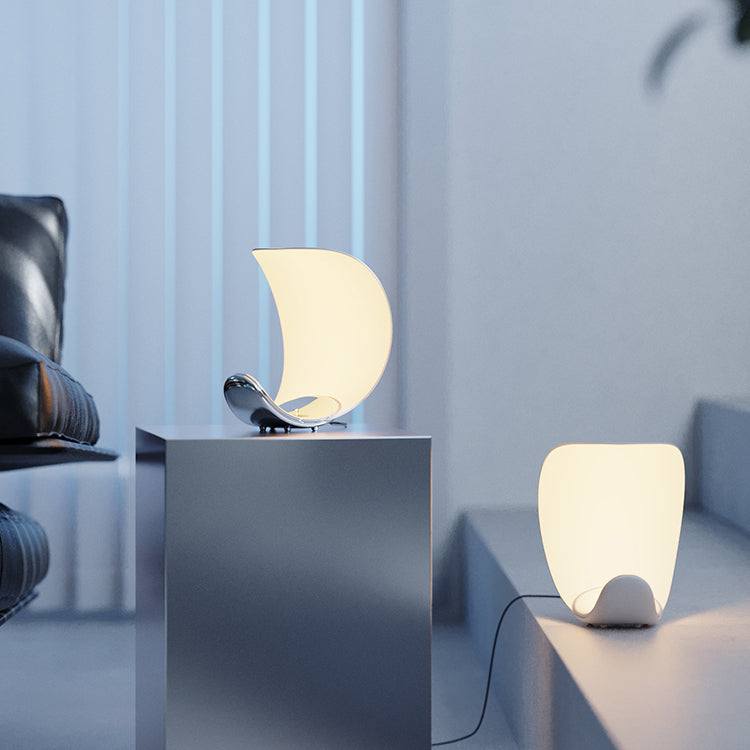 KrulLicht - Tafellamp met Elegante Bochten en Zacht Licht