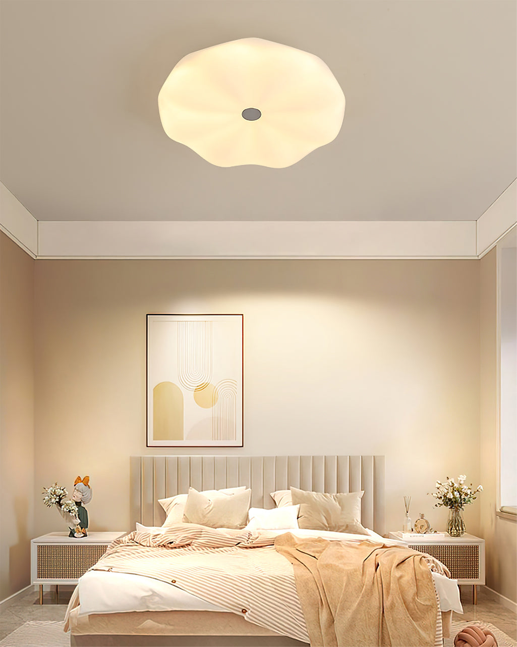 LuxeDonut - Ceiling Lamp with Sleek Curves and Subtle Lighting