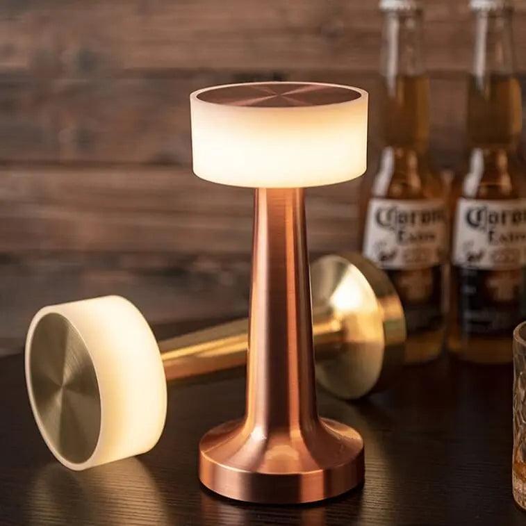 VintaGlow - Lampe Rétro Raffinée pour le Bar