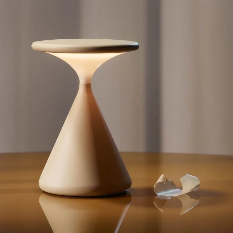 GlowSand - Stilvolle Sanduhr-Tischlampe