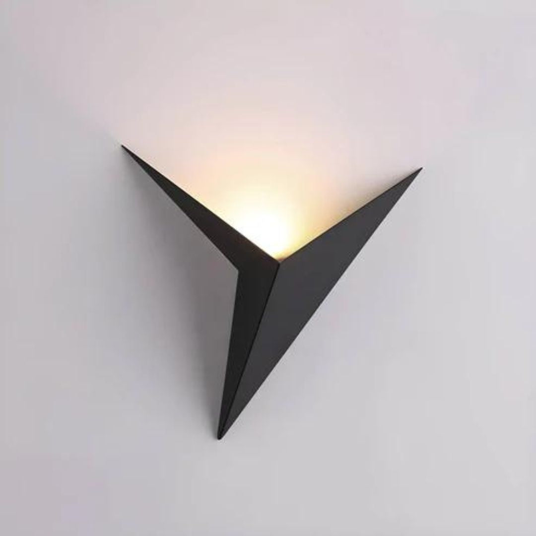 AuraLight - Elegant vegglampe med minimalistisk design